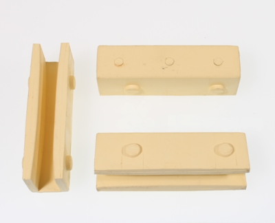 Вкладыш башмака противовеса (длина 100мм, для направл.10мм) для лифтов BLT, Suzuki,Koyo