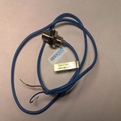 Датчик вращения двигателя эскалатора SLD2-12GM-WH1A 10-60vDC 200mA (DAA177AX2) Otis LG Sigma